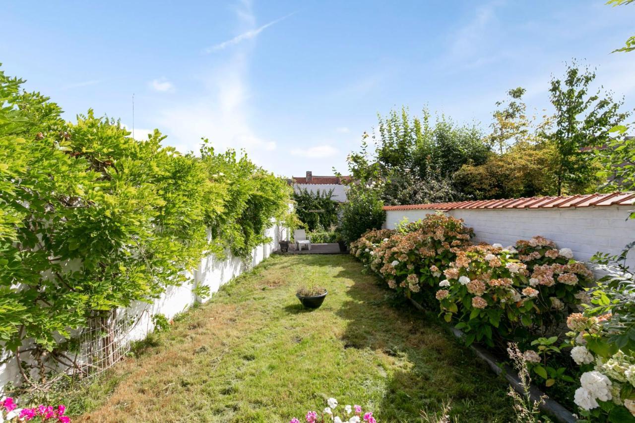 Unique With Garden In Centre Of Bruges